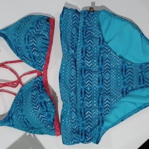2 PC bathing suit by lavienen rose size L